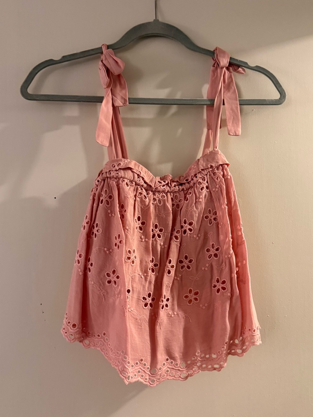 LE LIS Pink Eyelet Tie-Shoulder Women's Top